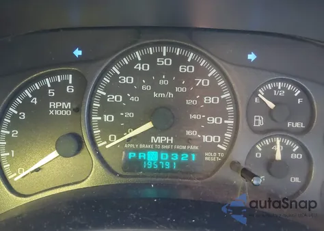 2000 Chevrolet Silverado 1500 Ls z USA, uszkodzony, nr VIN 2GCEC19W4Y1253008